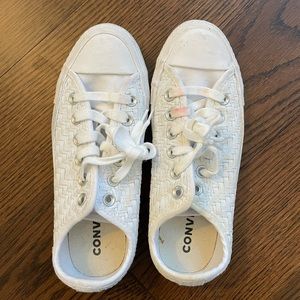 White converse sneakers